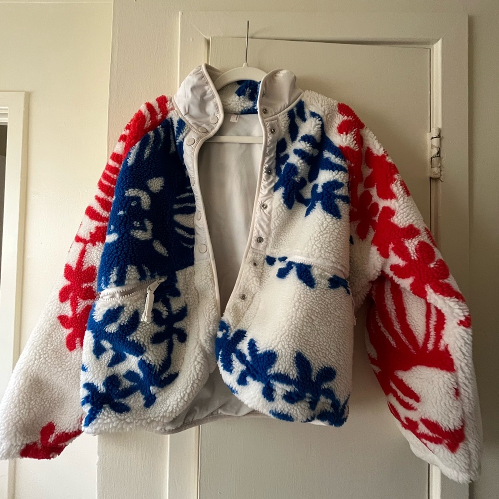 Free people Hit the slopes printed fleece jacket; red, white, blue, size S